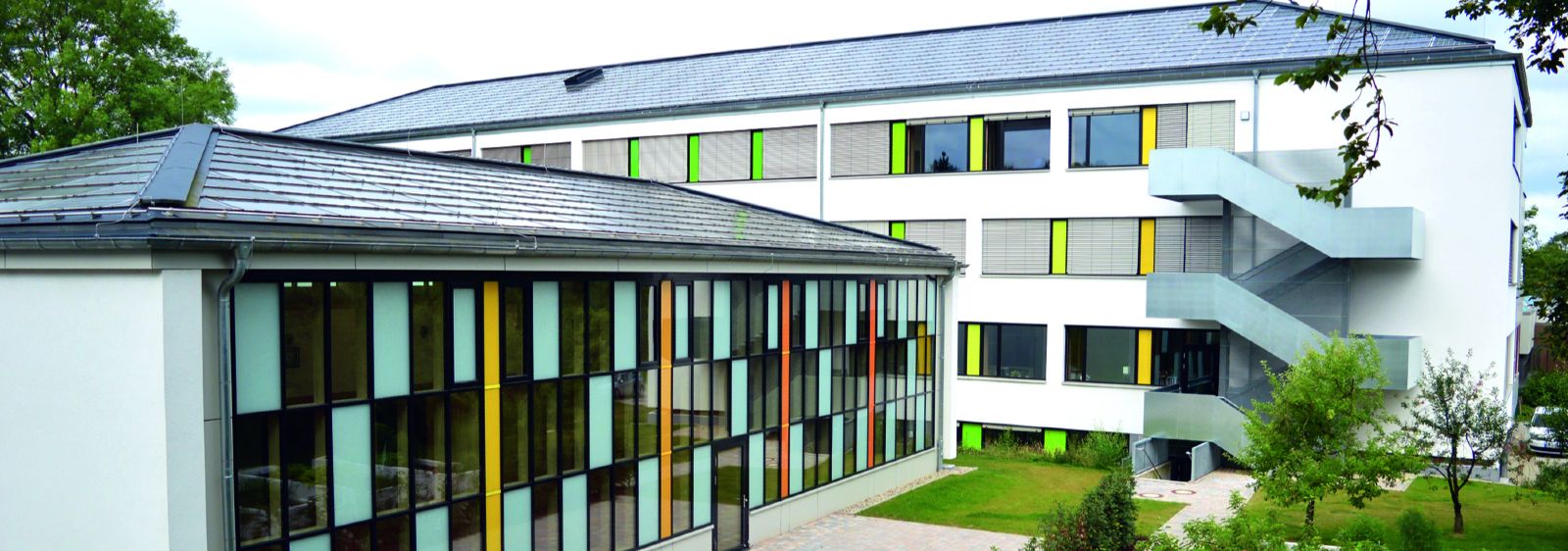 Three buildings and a gymnasium of the vocational college campus in Detmold were fundamentally renovated.