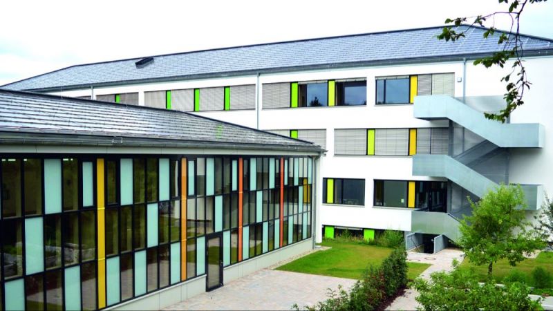Three buildings and a gymnasium of the vocational college campus in Detmold were fundamentally renovated.