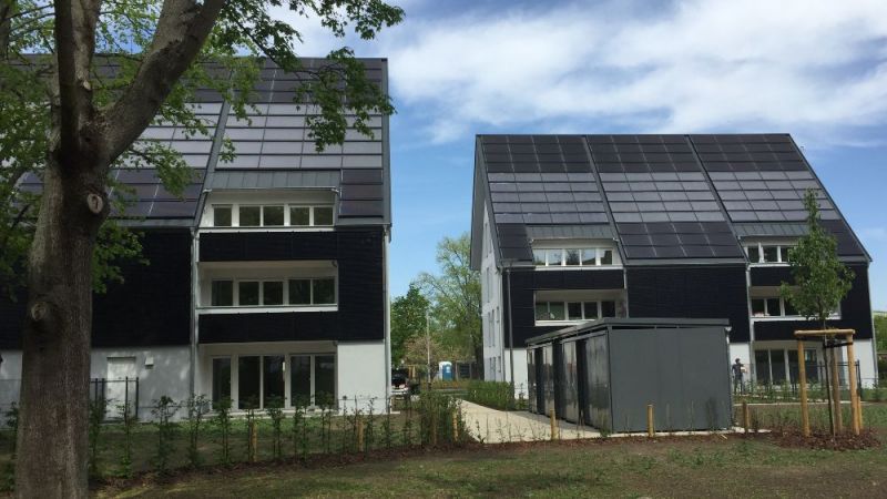 Diese zwei solaren, teilautarken Mehrfamilienhäuser in Cottbus untersucht ein Team der TU Bergakademie Freiberg im Projekt Eversol.