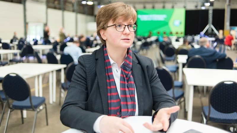 Professorin Dr. Katharin Gapp-Schmeling im Gespräch am Rande des 3. Kongresses Energiewendebauen in Wuppertal.